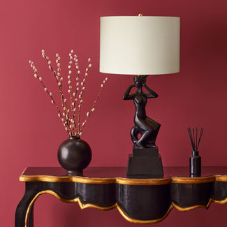 Louise table lamp in black